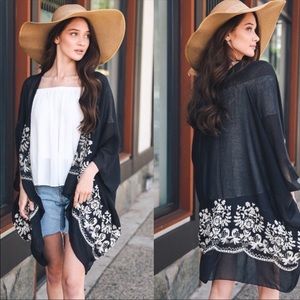 ɴᴇᴡ🌚 Black Floral Boho Embroidered Kimono